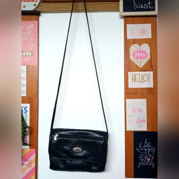 EUC T.R. Bentley black handbag - Picture 1 of 4